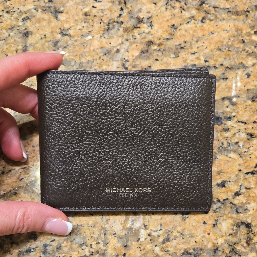 Michael Kors Dark Brown Leather Card Holder - Picture 1 of 3